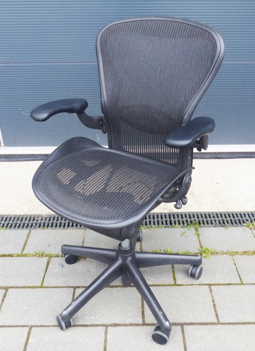 Herman miller aeron - herman, chair