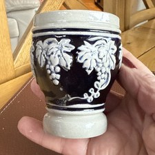 Vintage erhabene Trauben &