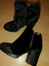 Stiefette Ankle Boots High Heels Gothic Batcave schwarz Fell Fakefur 38 Plateau