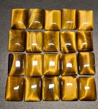 20 St.Tigerauge  Cabochon /