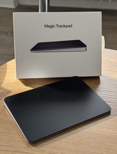 Apple Magic Trackpad - Schwarze Multi-Touch Oberfläche USB-C (MXKA3Z/A) -