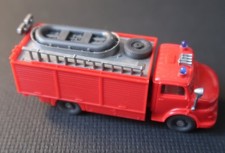 WIKING MB 1413 Rundhaube Feuerwehr Rüstwagen Schlauchboot  (Modellauto H0 1:87)