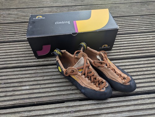 Sportiva mythos - la,