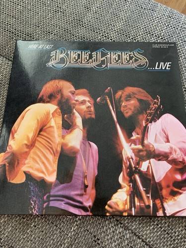 Bee gees here - bee,