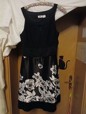 Abend-/Cocktailkleid schwarz weiß floral Plissee Gr. 46 bpc