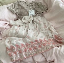 Raffiniertes Sommerkleid