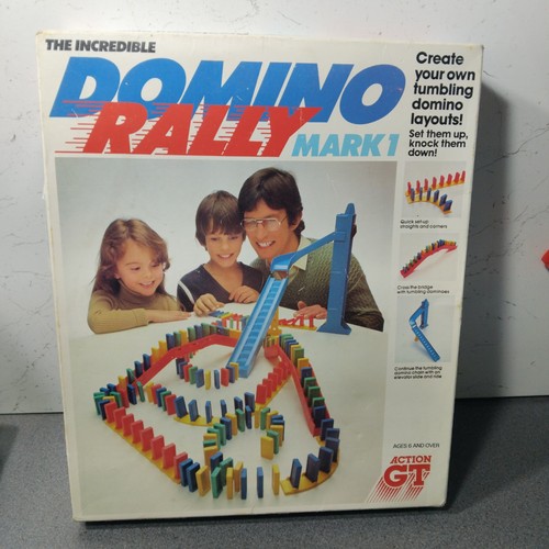 Action domino rally - action,