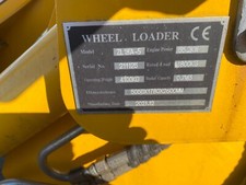 Radlader mit Schaufel und Paletten Gabel zu verkaufen