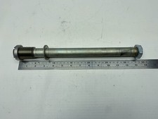 Suzuki GSXR1000 K3 Schwinge Steckachse Achse Swingarm Axle spindle (3) 03'