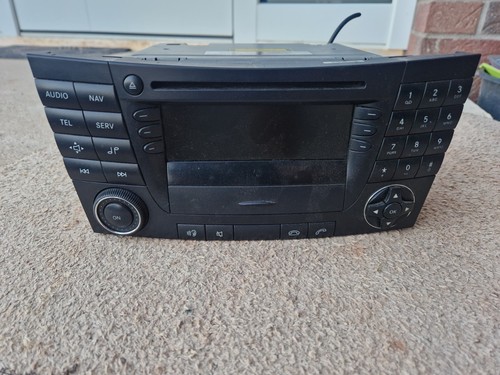 Original mercedes w211 radio - mercedes,