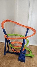 Hot Wheels HJT51*Action Crash-Spirale Autorennbahn*Beschleuniger mit Batterie
