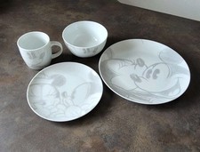 Vierteiliges Set von © DISNEY