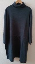 Leichtes Strickkleid mit