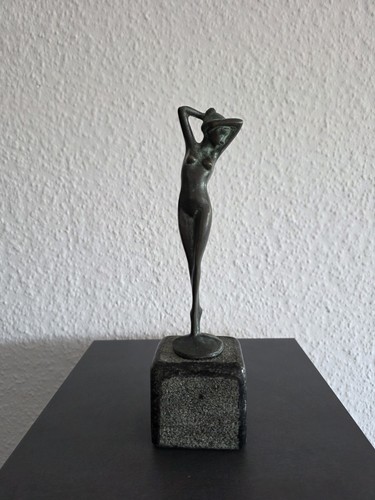 Bronzefigur akt frau auf - akt,