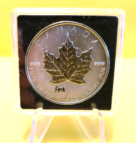 Canada maple leaf 1998 privy - leaf,