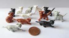 3x Miniatur Katze Tier sitzend