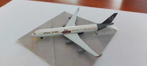 Flugzeugmodell airbus a340 - flugzeugmodell,