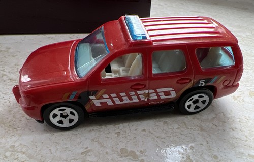 Hot wheels chevy tahoe - wheels, '07