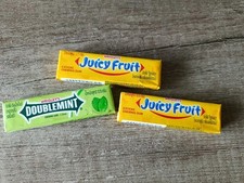 Wrigley's Juicy Fruit &