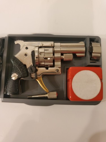 Xythos revolver 2mm keychain - revolver,