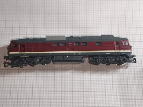 Diesellokomotive br132 140 - 140,