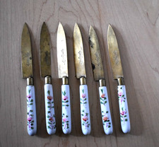 6 antike Obstmesser Uchatiusbronce Porzellangriffen – handbemaltes Blumenmuster