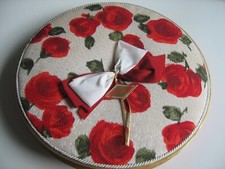 XXL Pralinen-Schachtel Trumpf bringt Freude! Corso Rosen-Stoffbezug VINTAGE