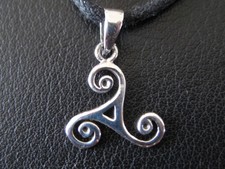 Sonnenrad klein 925'er Silber Ketten Anhänger Triskel Triskele  / x071