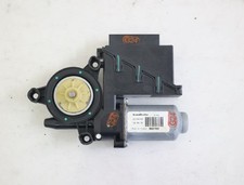 VW POLO 9N FRONT RIGHT WINDOW