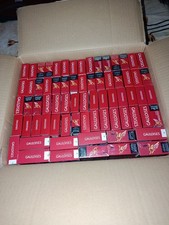 142 leere Zigarettenschachteln