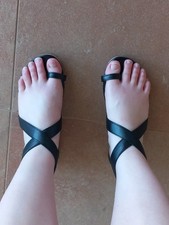 Niedrige Sandalen Kunstleder