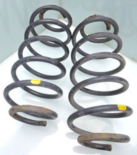 2x TOYOTA YARIS XP9 P9 / 5