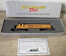 Bachmann Plus 31102 B 23-7 DIESEL UNION PACIFIC #124 Diesellok 1:87 H0 TOP