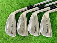 Mizuno Silver Cup Eisensatz