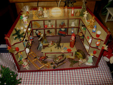 antiker Weihnachtsstand mit