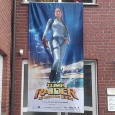 Ca. 3m Lang Tomb Raider Kino