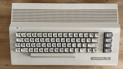 Commodore c64 ii - commodore,