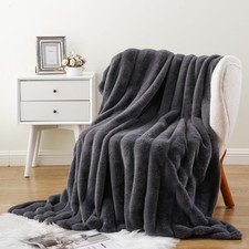 Battilo Home grau Kunst
