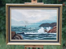 Küstenlandschaft mit Wellen