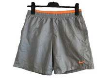 Nike Shorts, Größe M