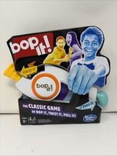 2018 Hasbro | Bop It |