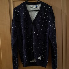 Strickjacke mit Knöpfen von