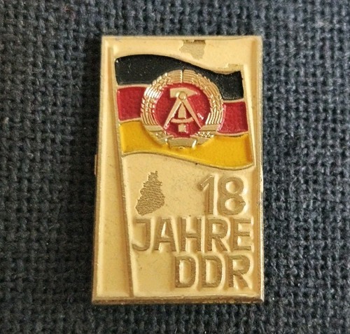 Abzeichen ddr jahre - abzeichen, 18