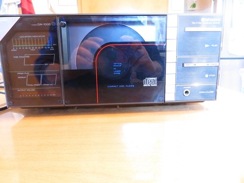 Hitachi 1000 player - hitachi, cd
