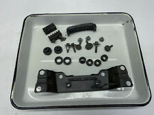 Suzuki GSF600 U Bandit Kraftstofftank Tank Halter Bracket Bolts Bushes (8) 99'