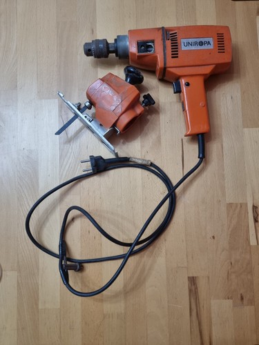 Alte bohrmaschine mit aufsatz - alte,