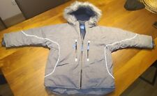 Schöne warme Finkid