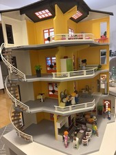 Zauberhaftes Playmobil Modernes Wohnhaus 9226 mit 2x Zusatzetage und Einrichtung