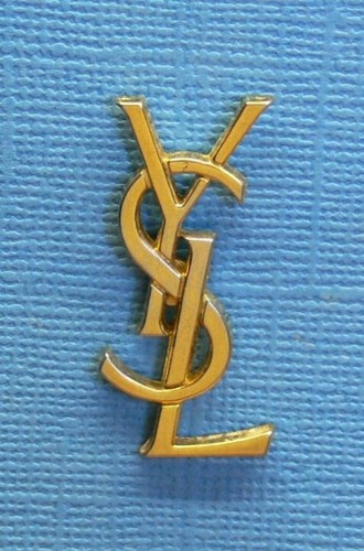 Pin yves saint laurent - /,
