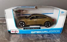 Maisto 32907G Modellauto Audi RS e-tron GT grün, 1:24 (Verpackung Beschädigt) 